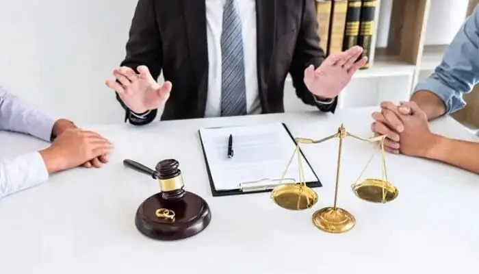 وظایف وکیل طلاق غیر توافقی