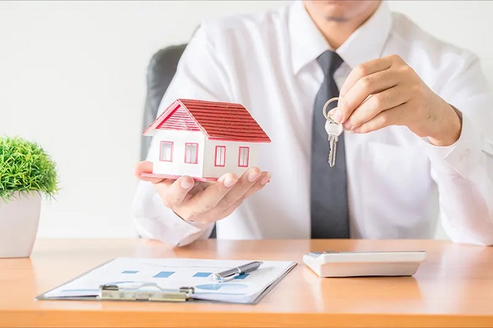 چرا هنگام خرید ملک باید حتماً با وکیل ملکی مشورت کنیم؟